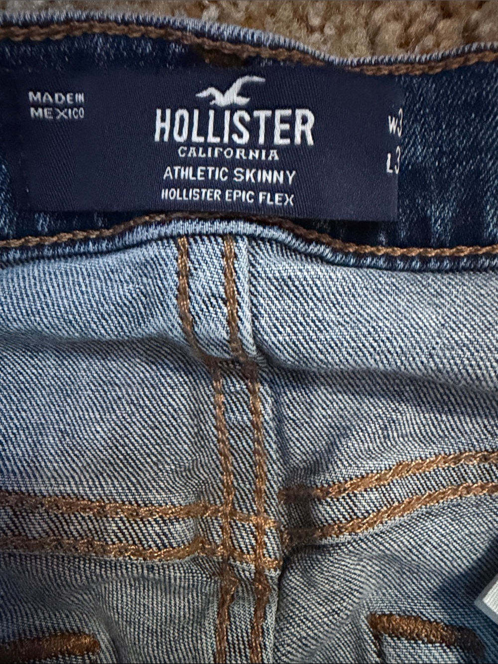 Hollister Medium Blue Skinny Jeans - Picture 2 of 8